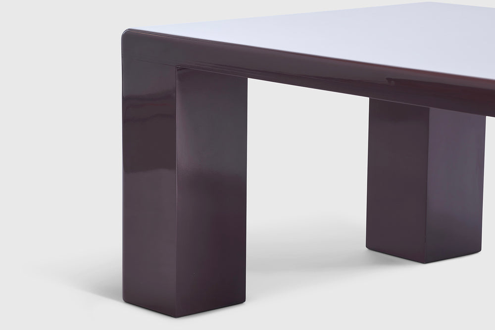 Vanishing While Exploding Dining High Gloss - Outdoor Indoor - Plum